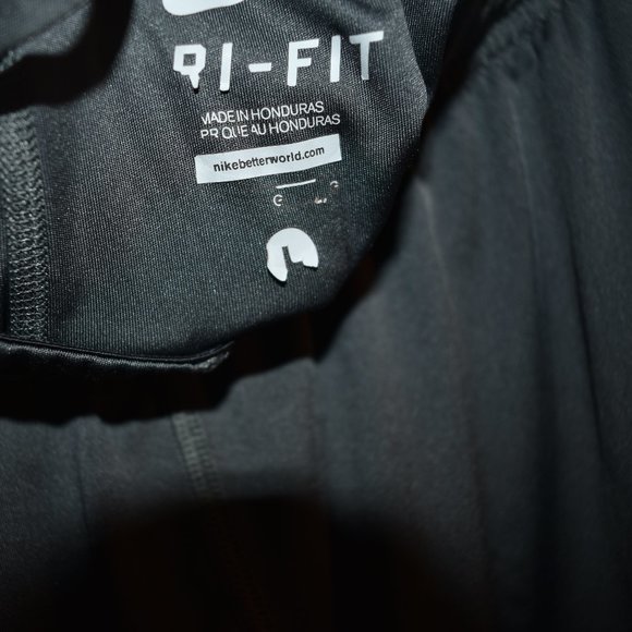 NIKE Dri-fit Shorts Large - Picture 2 of 3